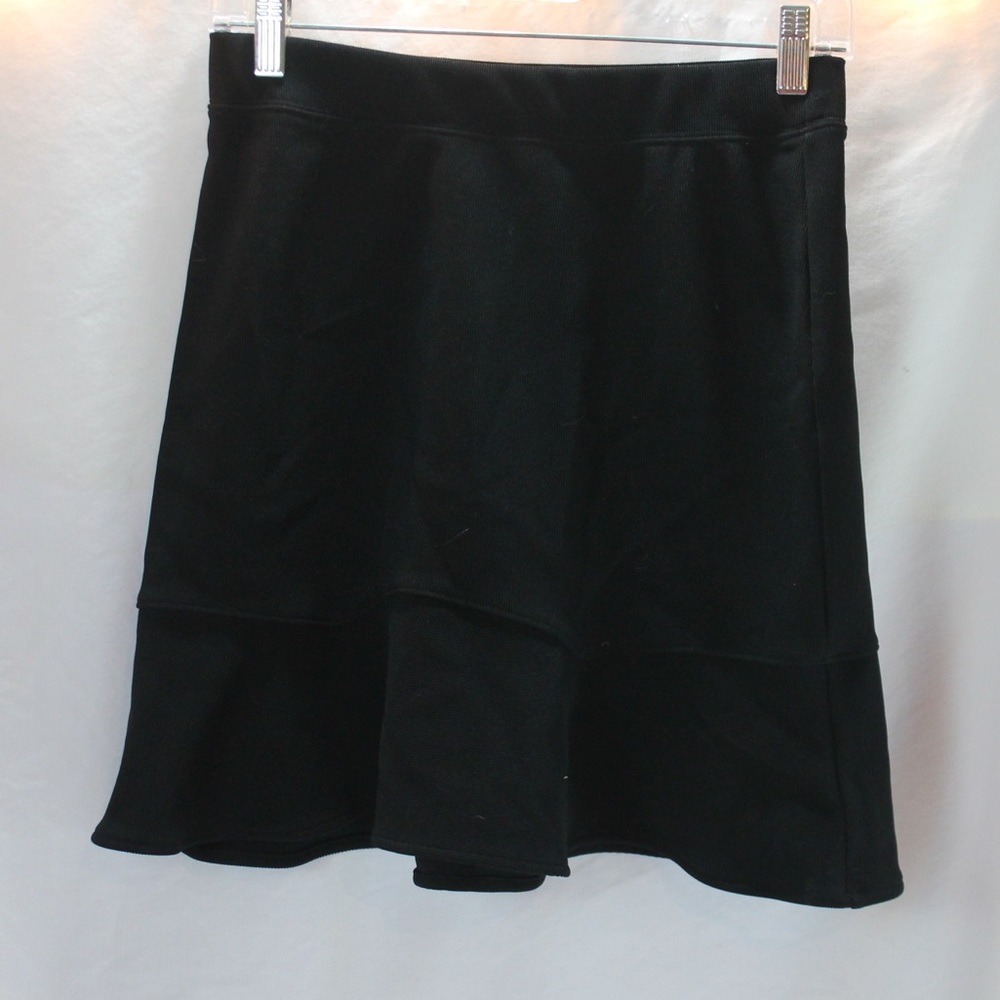 Tight black skirt with ruffles 🖤